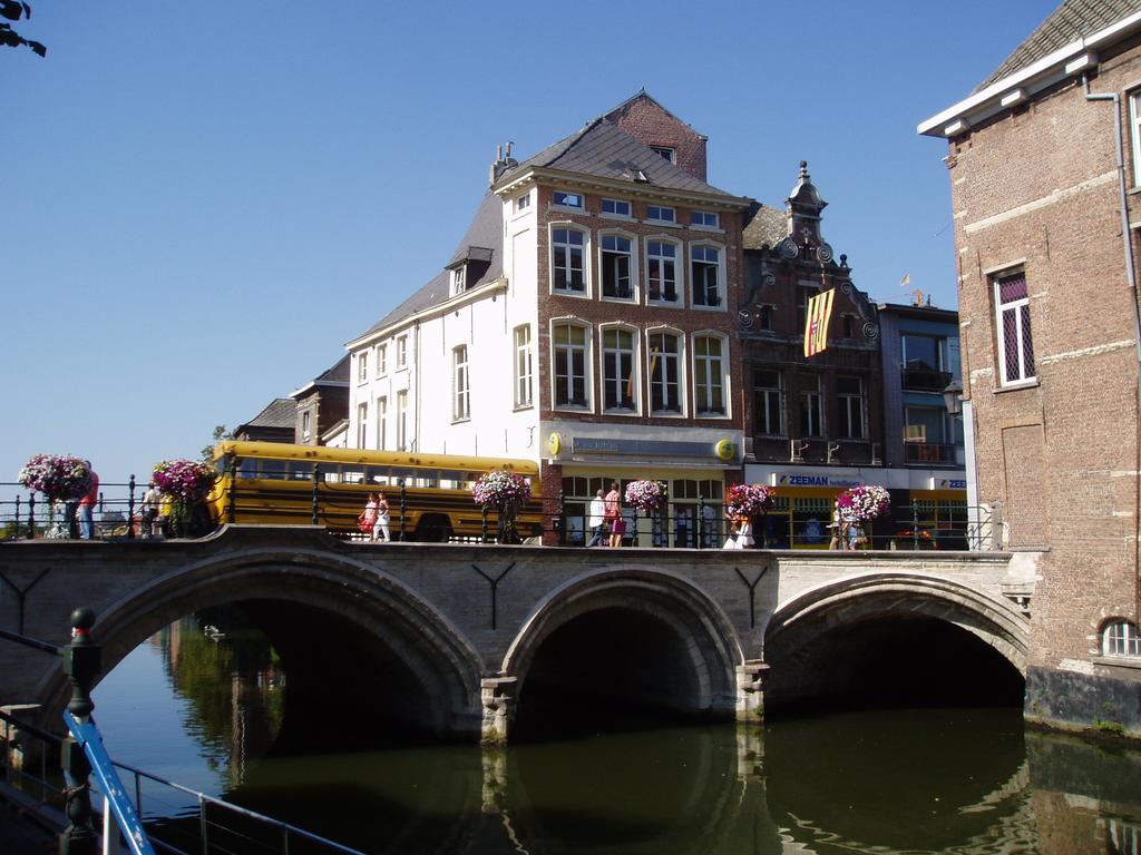 Den Grooten Wolsack Hotel Mechelen Exterior foto